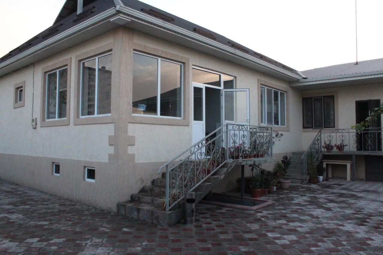 Guest House Etnodom Jalal-Abad Zewnętrze zdjęcie